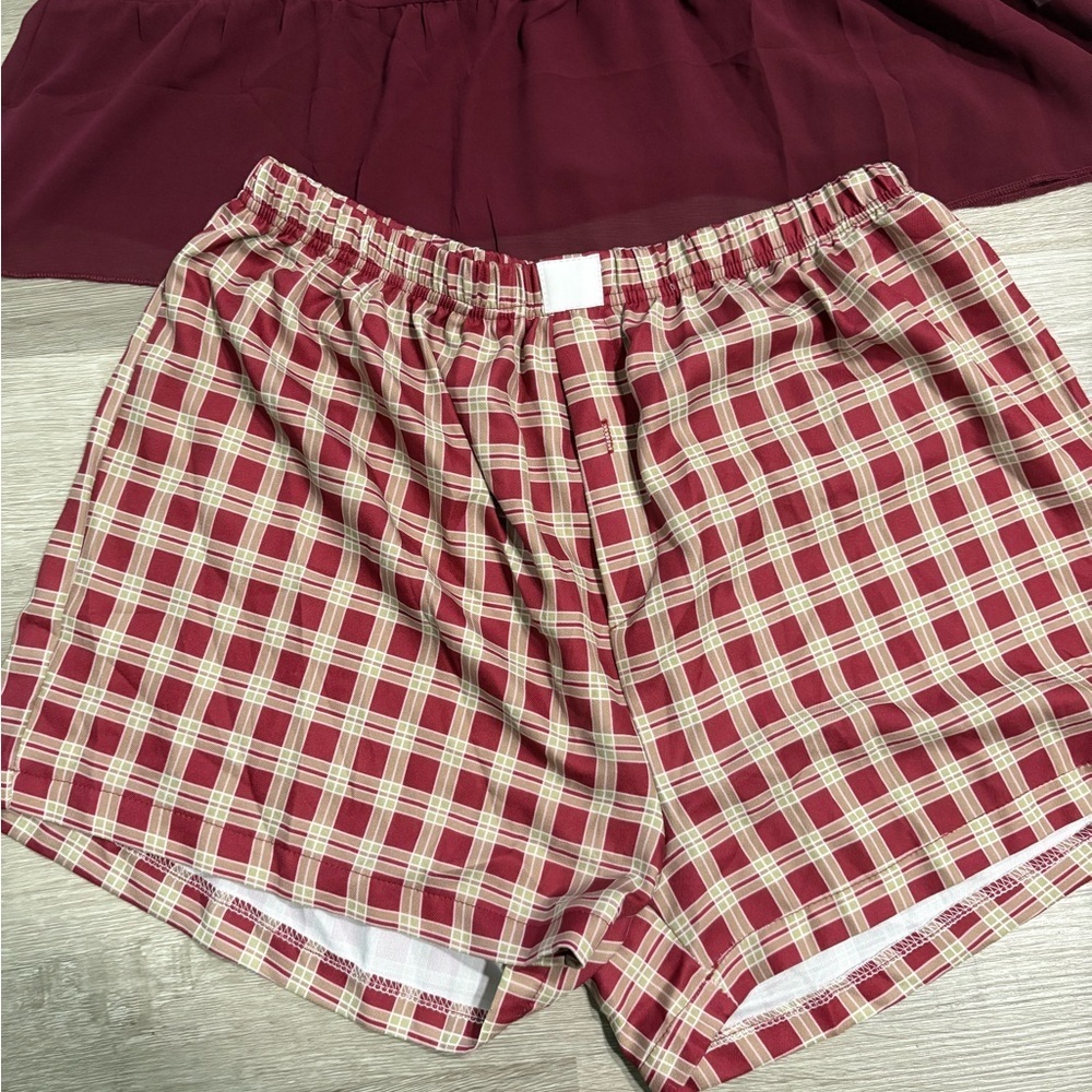 Women's Burgundy Sleeveless Top - Picture 7 of 7